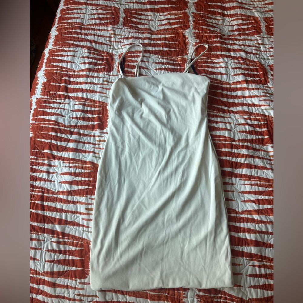 White bodycon stretchy dress